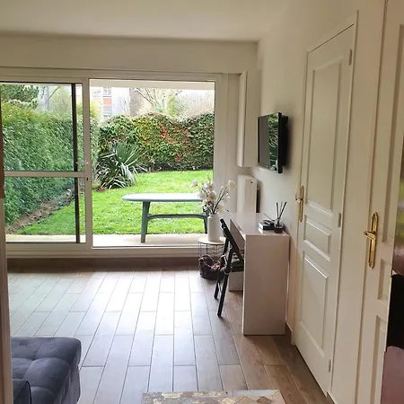 Apartment Avec Jardin Prive - 2 A 4 Voyageur Chaville
